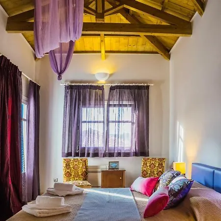 Castri Village Kythira Quality * Agia Pelagia (Kythira)